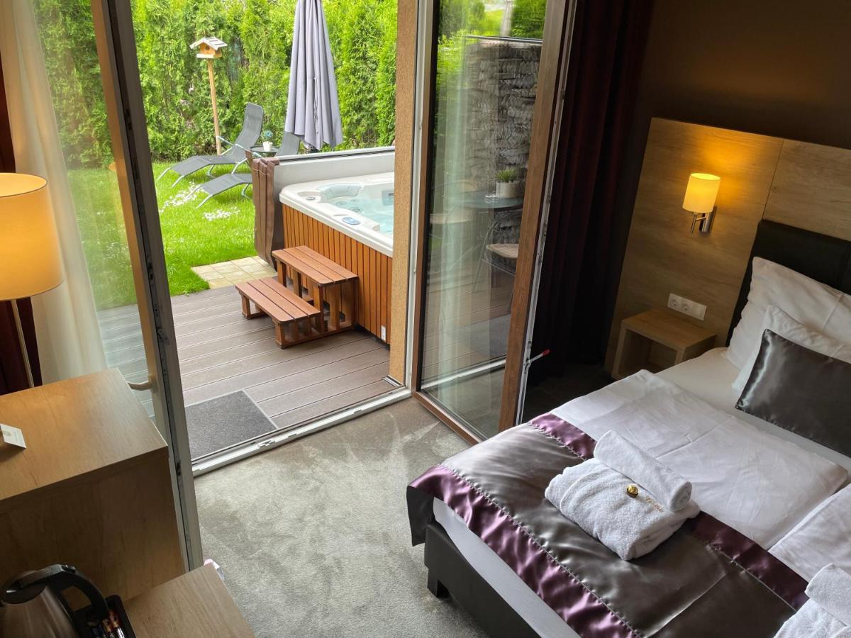 Villa Aruba & Private Spa Suites Keszthely Exterior foto